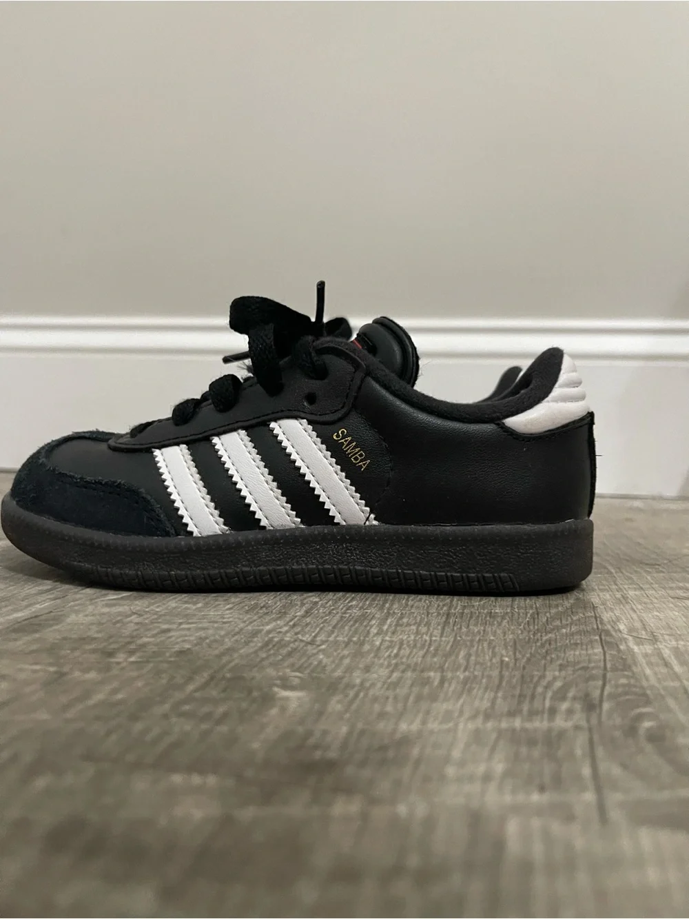 adidas Kids Samba Black & White Casual Sneakers indoor soccer
